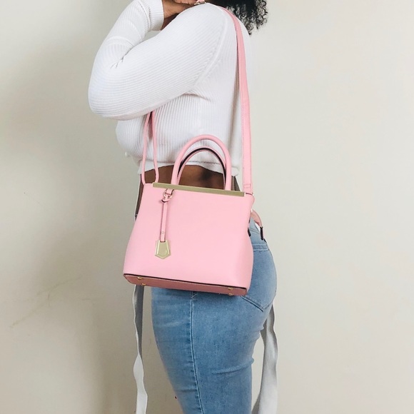 Pink purse - Picture 3 of 6